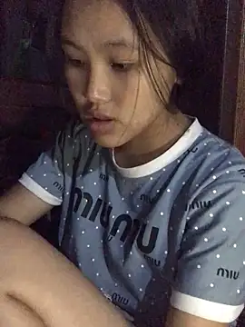 Snapshot of Mai_lovely chatting on October 13, 11:02 am Mai lovely online show from October 13, 11:02 am