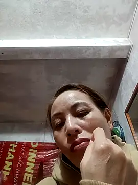 Snapshot of suka-bae chatting on October 11, 4:20 pm suka-bae online show from October 11, 4:20 pm