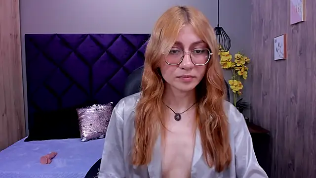 ChloeCampbell03 online show from October 30, 2:29 pm