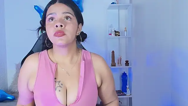 Snapshot of Evelyn_brown8 chatting on October 4, 2:11 pm Evelyn brown8 online show from October 4, 2:11 pm