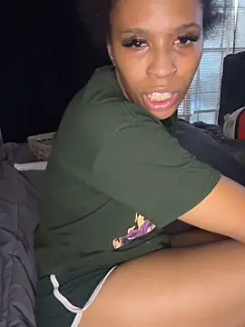 YeahhhitsBreezy online show from February 11, 11:50 pm