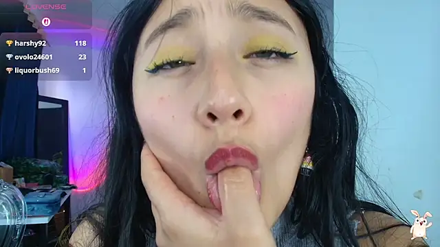 Hinata 21  online show from December 19, 9:18 pm