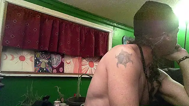 HippieDad333 online show from April 9, 4:59 am