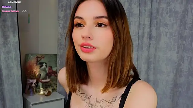 LunaraRada online show from December 2, 2:41 pm