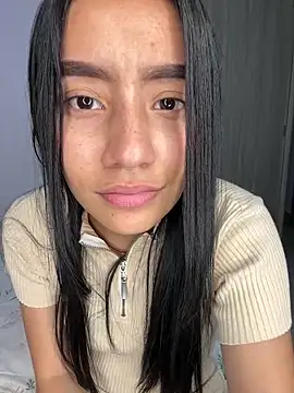 ISABELFORYOU1 online show from February 18, 12:21 am