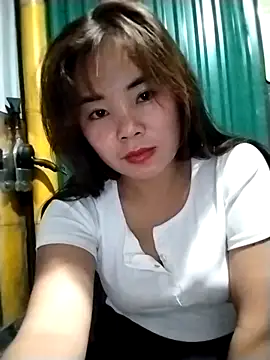 Snapshot of soixam00 chatting on October 3, 4:01 pm soixam00 online show from October 3, 4:01 pm