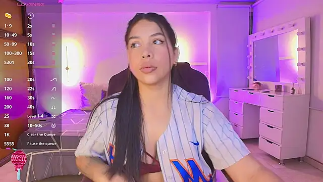 kloe28 online show from March 31, 3:39 am