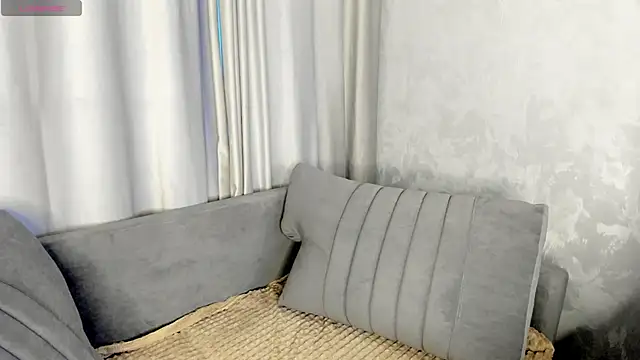 Michelle Murray online show from October 17, 1:20 am