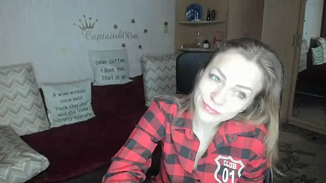 Tiffany Bates online show from December 1, 3:54 am