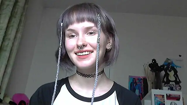 Paradoxy  online show from April 5, 6:51 pm