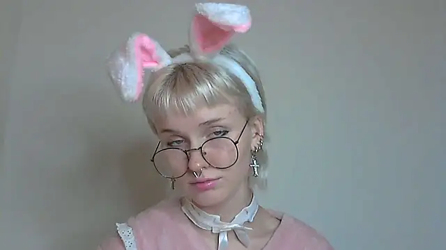 Snapshot of Paradoxy_ chatting on October 20, 6:22 pm Paradoxy online show from October 20, 6:22 pm