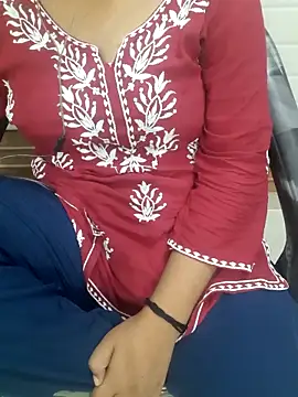 Snapshot of Minakshi_677 chatting on October 2, 7:02 am Minakshi 677 online show from October 2, 7:02 am