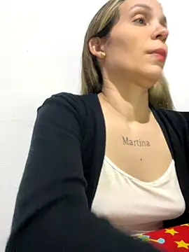 afroditabri online show from October 29, 3:00 am