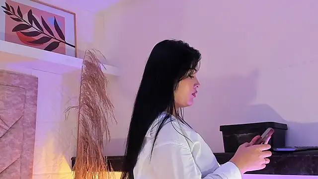 EmmaBlossom online show from December 3, 7:38 pm