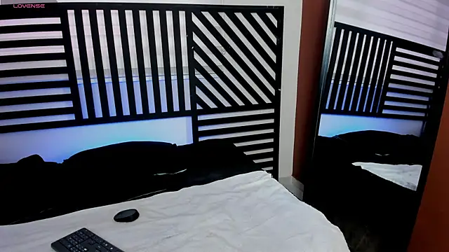 Cattleya veloza   online show from December 2, 8:11 pm