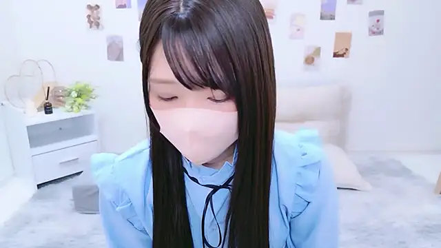 Snapshot of rinochi_ chatting on October 3, 5:01 am rinochi  online show from October 3, 5:01 am