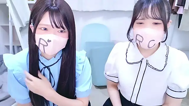 Snapshot of rinochi_ chatting on October 10, 8:41 am rinochi  online show from October 10, 8:41 am