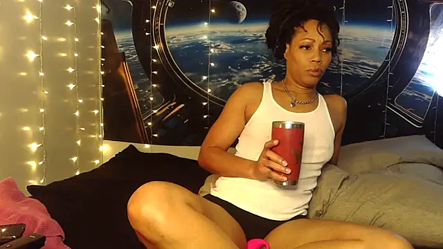 MrsToniTone online show from November 10, 4:13 pm