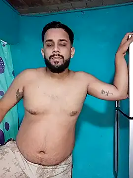 fabulousgirl online show from November 6, 6:30 am