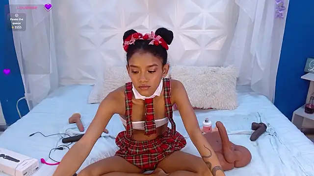 adisson petite1 online show from March 2, 5:41 pm