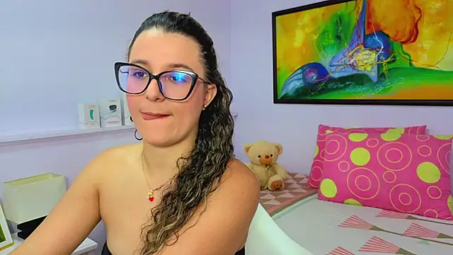 katiaa lovv online show from April 18, 7:51 pm
