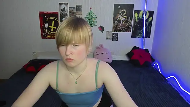 Cattie w  online show from February 17, 1:16 am