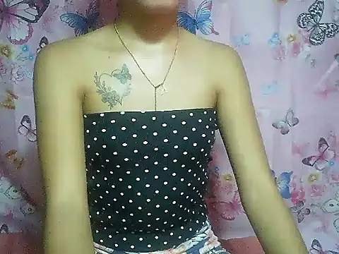 SweetPussie18x online show from November 4, 11:54 pm