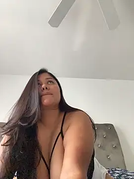 pmonie online show from November 18, 6:53 pm