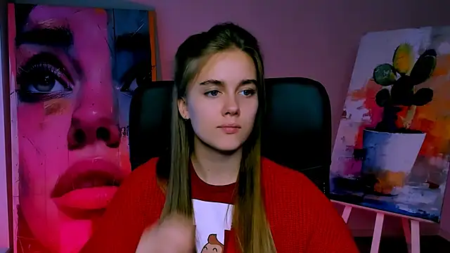 JuneWoods online show from November 28, 10:40 am