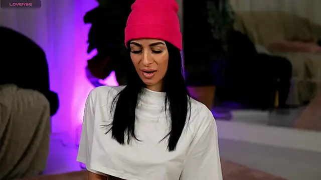 EvaAmanti online show from January 18, 4:31 am