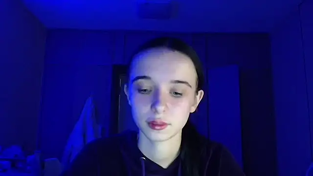 Emilia Light online show from November 12, 7:34 pm