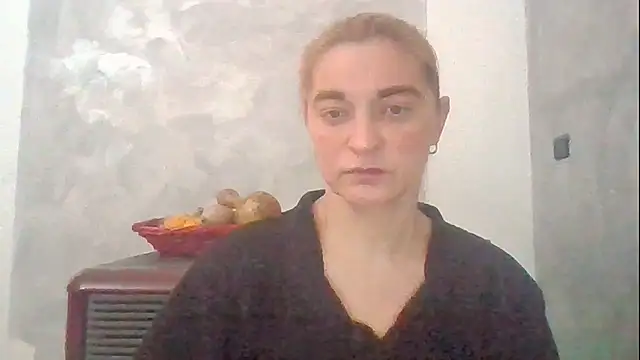 GoldenAngelMilf online show from February 12, 11:45 am