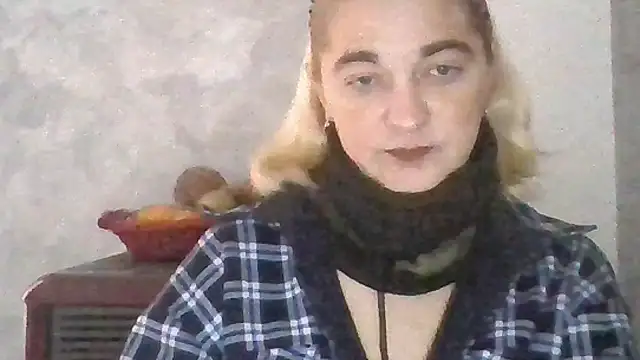 GoldenAngelMilf online show from February 2, 3:00 pm