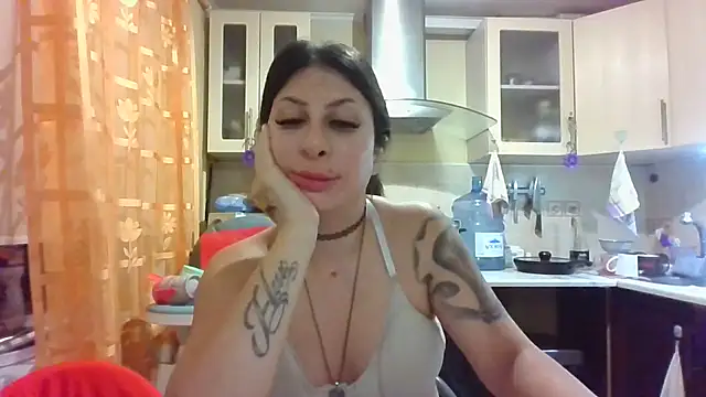 QueenMomyS online show from October 17, 8:34 pm