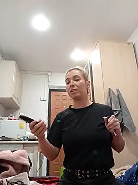 Conny Shellie online show from November 28, 8:28 am