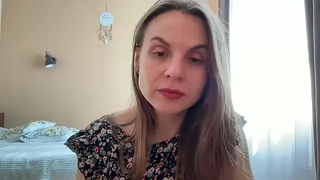 AnnieLove7722 online show from May 26, 9:41 am