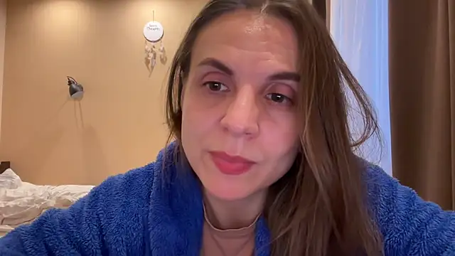 AnnieLove7722 online show from May 18, 6:03 pm