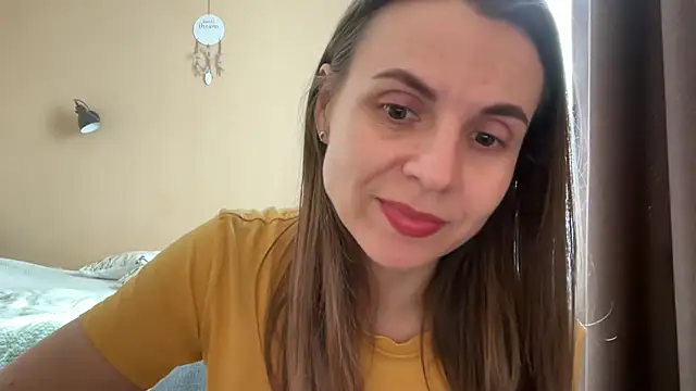 AnnieLove7722 online show from May 19, 8:32 am