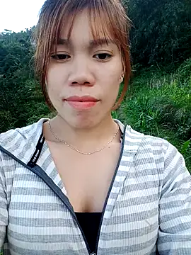 Snapshot of nhinhi-sexy chatting on October 2, 9:03 am nhinhi-sexy online show from October 2, 9:03 am