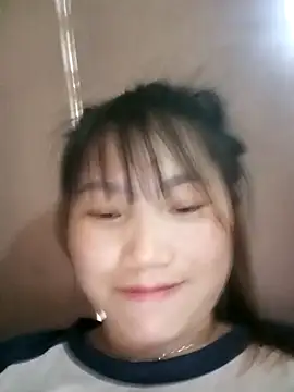 min-xinh online show from March 30, 9:09 am