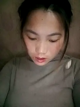 min-xinh online show from December 5, 5:25 pm