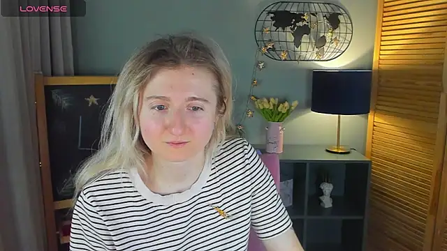 CamillaDreamer online show from March 8, 12:51 am