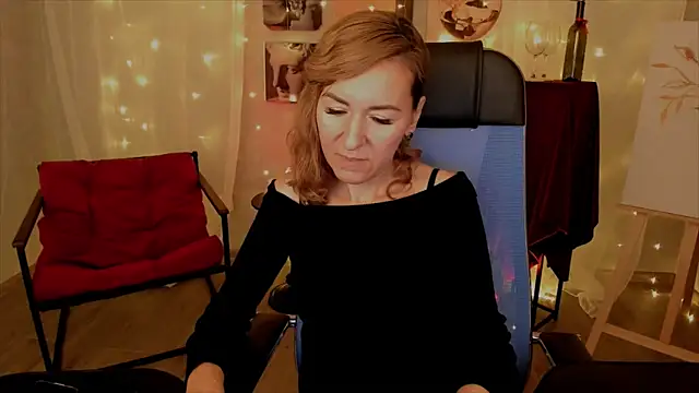 DonnaSmitth online show from November 11, 4:15 pm