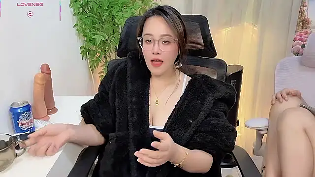 NEWONETO online show from December 22, 9:18 pm