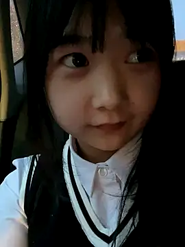 Snapshot of tiantian-26 chatting on October 5, 9:47 am tiantian-26 online show from October 5, 9:47 am