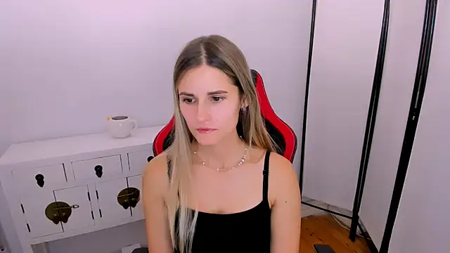 CatrinAmore online show from October 12, 4:48 am