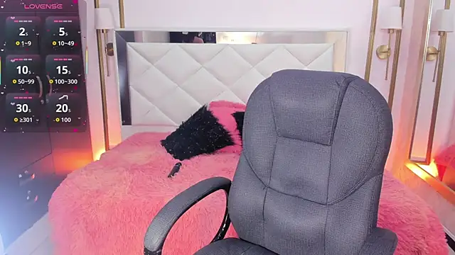 i kristi online show from December 13, 8:15 pm