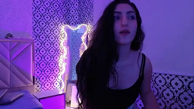 Ixchel tay online show from February 3, 3:15 am