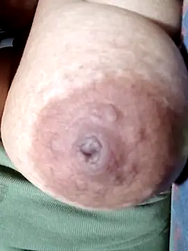 Hotmommax online show from March 21, 9:42 pm