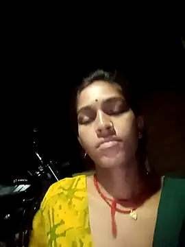 Snapshot of Sali_ji chatting on October 6, 11:42 pm Sali ji online show from October 6, 11:42 pm